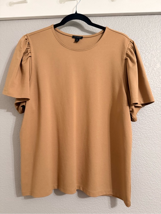 Ann Taylor Tops - Ann Taylor Tan Puff Sleeve Short Sleeve Tee